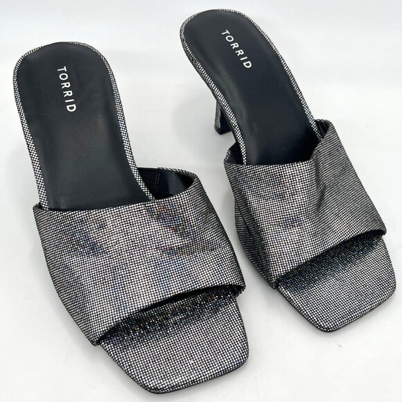 Torrid Gray Holographic Print Kitten Heel - Size 8W - Picture 1 of 10